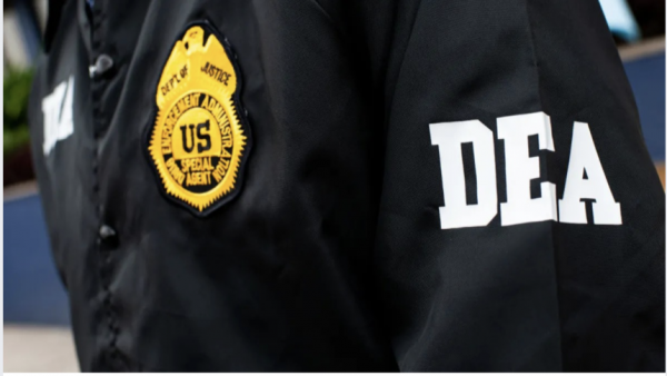 Policías lo detuvieron y Los Chapitos lo mataron: El caso del informante de la DEA asesinado, según EU